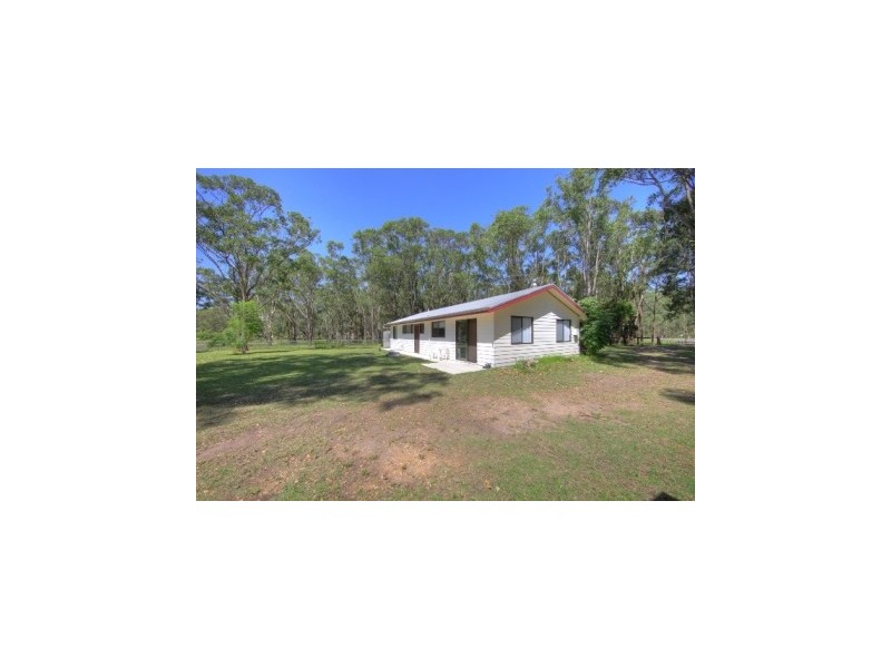 25 Shady Avenue, Salt Ash NSW 2318