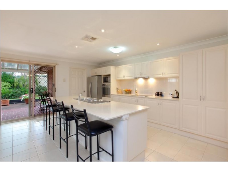 4 Huon Place, Medowie NSW 2318