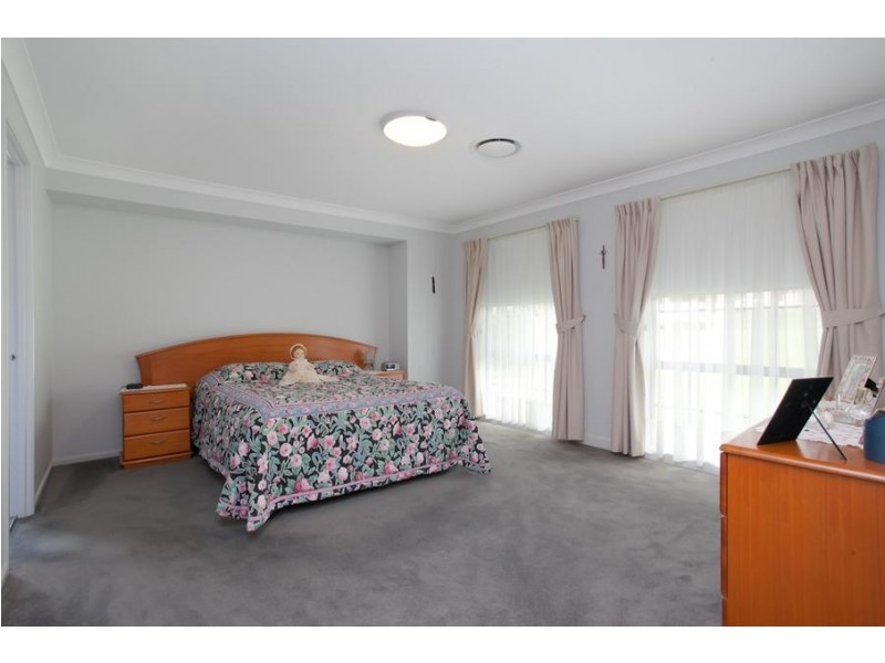 17 Sassin Crescent, Medowie NSW 2318