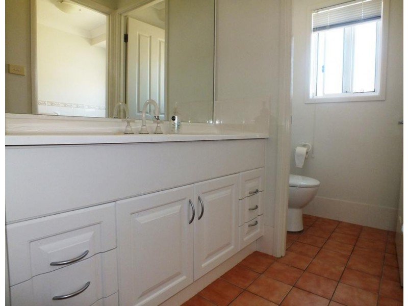 14 Tallowood Drive, Medowie NSW 2318