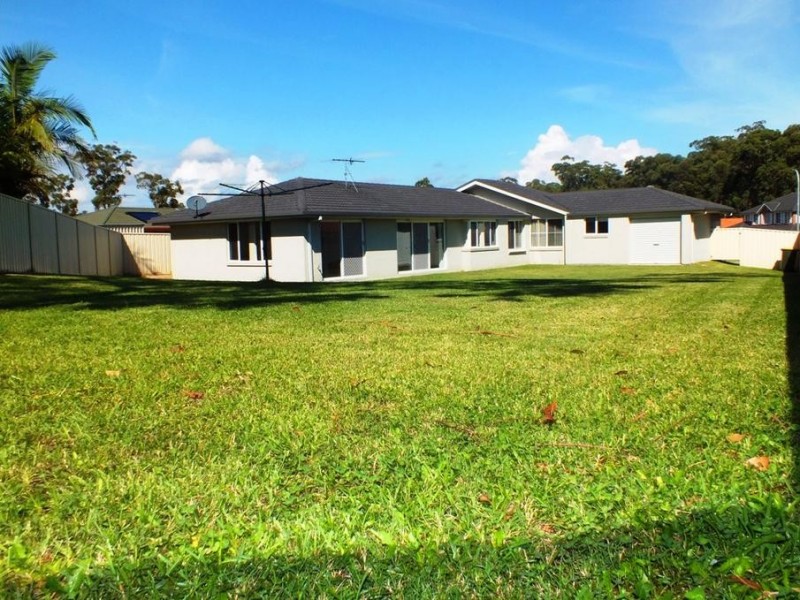 14 Tallowood Drive, Medowie NSW 2318