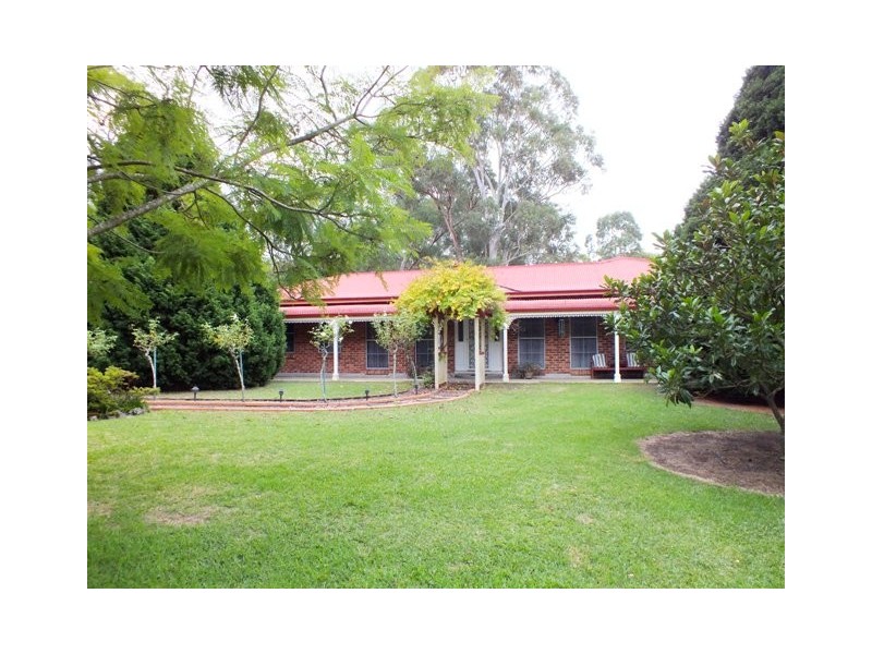 6 Griffiths Avenue, Medowie NSW 2318