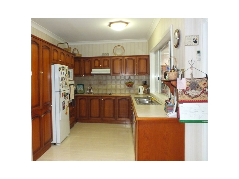 6 Griffiths Avenue, Medowie NSW 2318