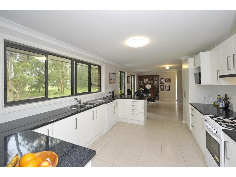 7 Rookes Road, Salt Ash NSW 2318