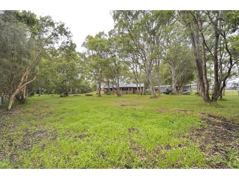 7 Rookes Road, Salt Ash NSW 2318