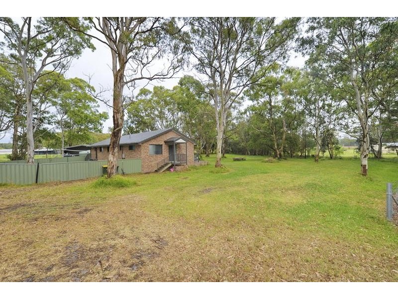 7 Rookes Road, Salt Ash NSW 2318