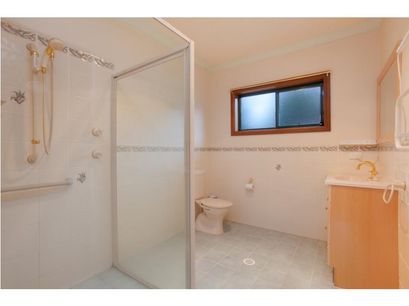 4 Shady Avenue, Salt Ash NSW 2318