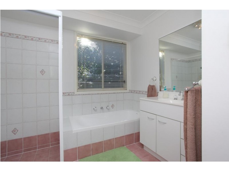 15 Dangar Circuit, Medowie NSW 2318