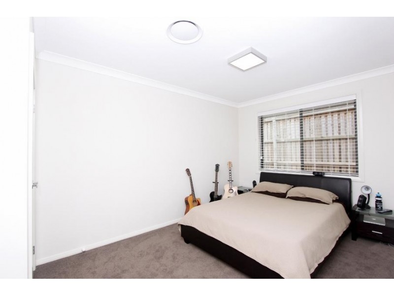 17 Oakmont Avenue, Medowie NSW 2318