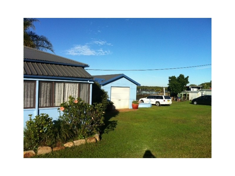 220 Lemon Tree Passage Road, Salt Ash NSW 2318