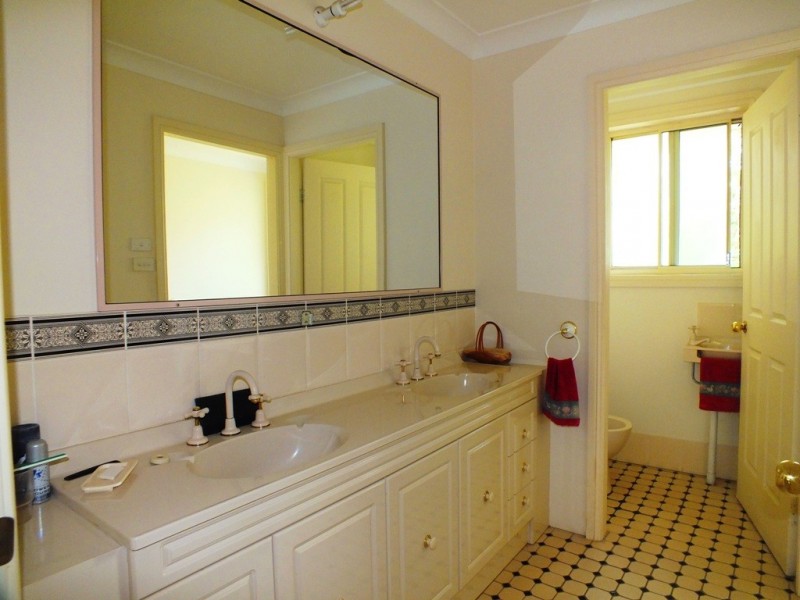 11 Ford Avenue, Medowie NSW 2318