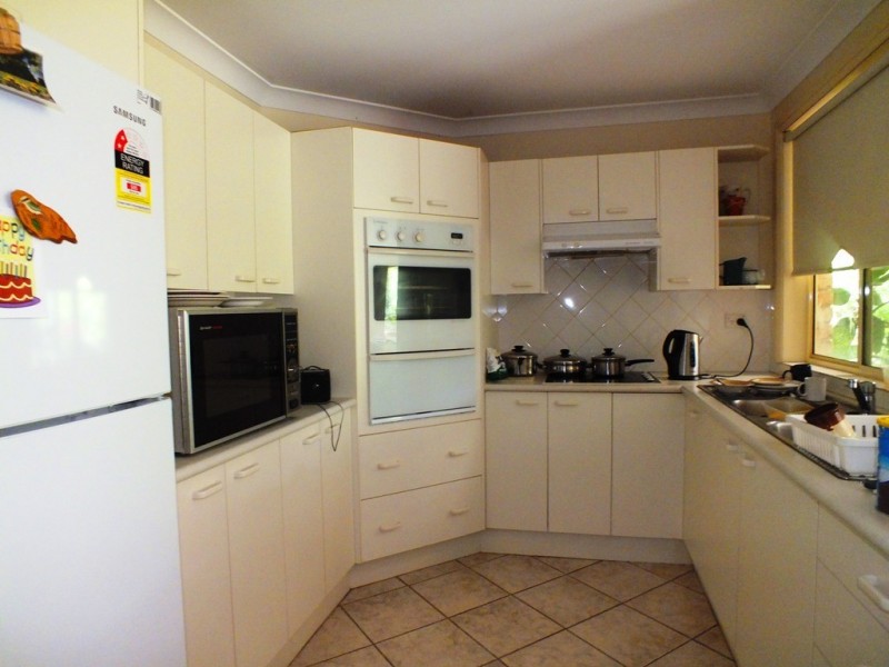 11 Ford Avenue, Medowie NSW 2318