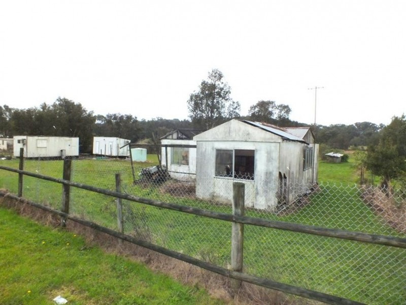 4 Fairlands Road, Medowie NSW 2318