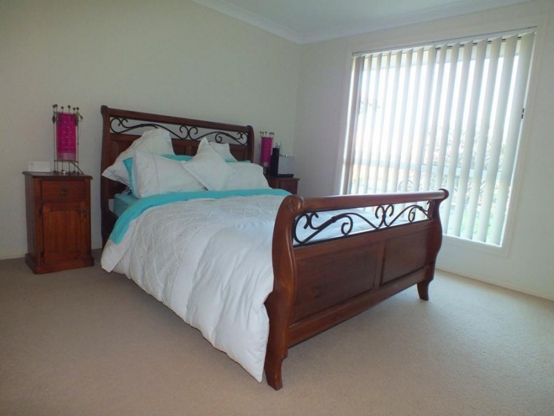 6 Brittania Drive, Tanilba Bay NSW 2319