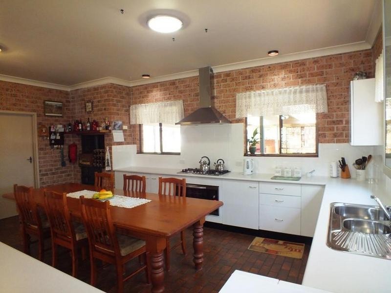 62 Chris Avenue, Salt Ash NSW 2318