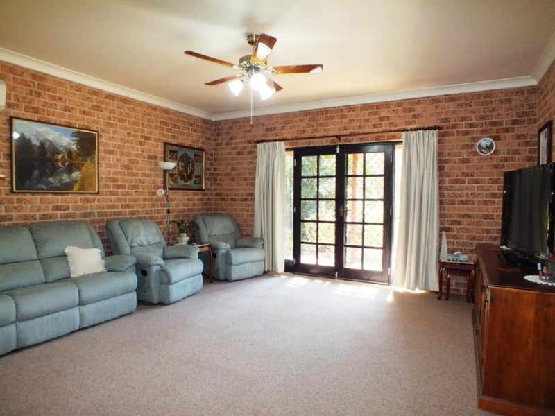 62 Chris Avenue, Salt Ash NSW 2318
