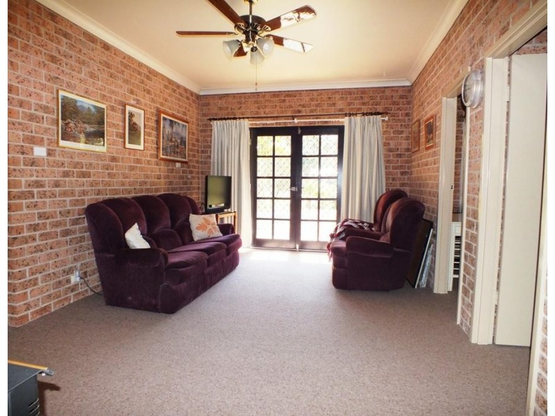 62 Chris Avenue, Salt Ash NSW 2318