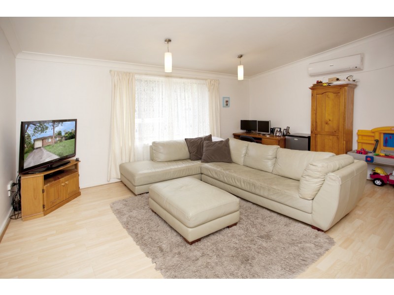 11 Sequoia Street, Medowie NSW 2318