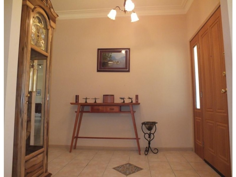 25 Sir Henry Parkes Avenue, Medowie NSW 2318