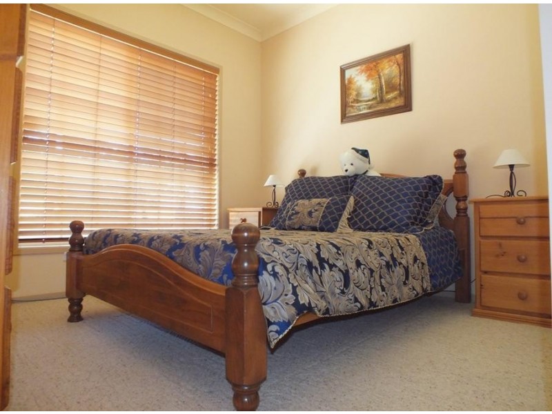 25 Sir Henry Parkes Avenue, Medowie NSW 2318