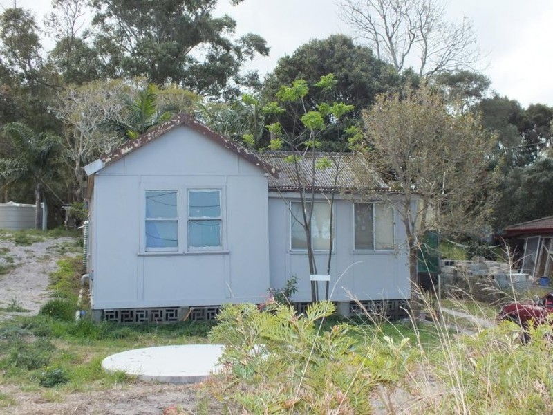 221 Lemon Tree Passage Road, Salt Ash NSW 2318