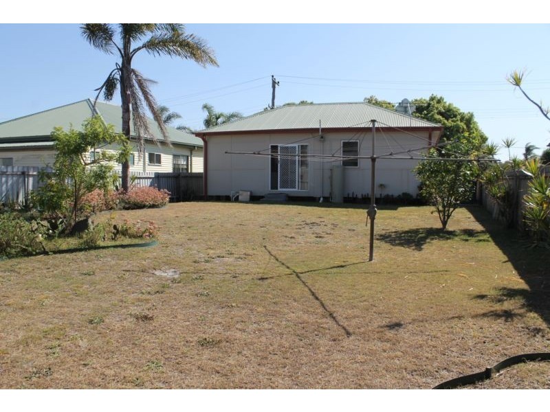 11 Rankin Road, Fern Bay NSW 2295