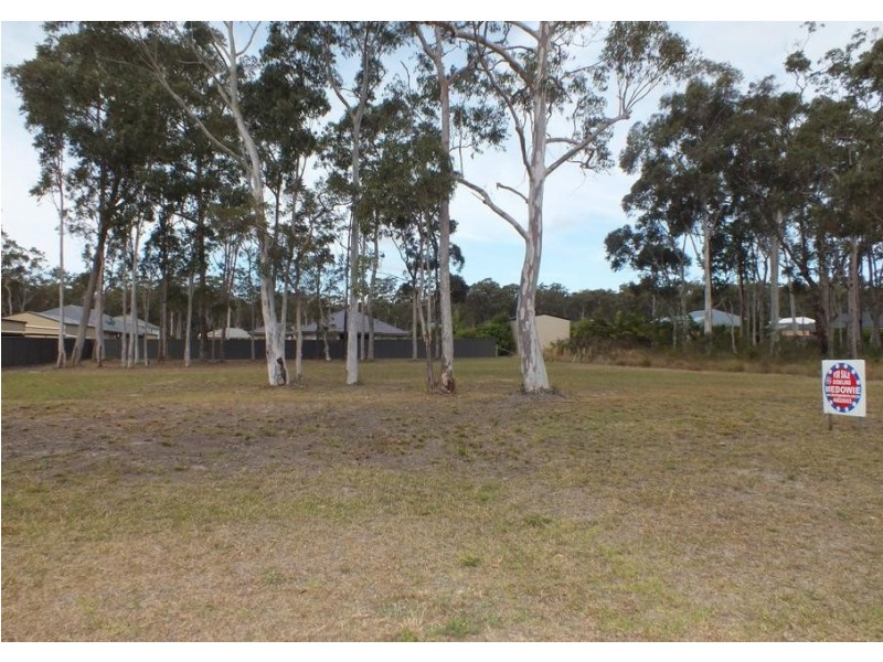 37 Federation Drive, Medowie NSW 2318