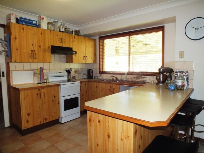 41 Lewis Drive, Medowie NSW 2318