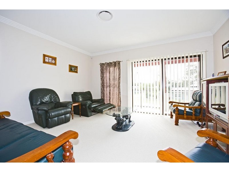 24 Oakmont Avenue, Medowie NSW 2318