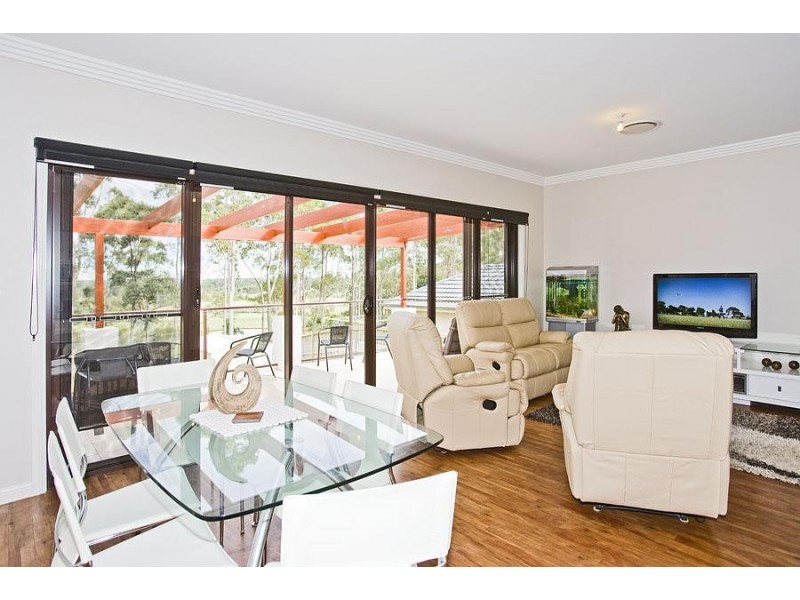 24 Oakmont Avenue, Medowie NSW 2318