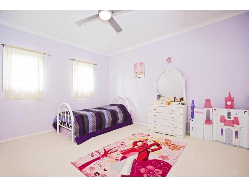 24 Oakmont Avenue, Medowie NSW 2318