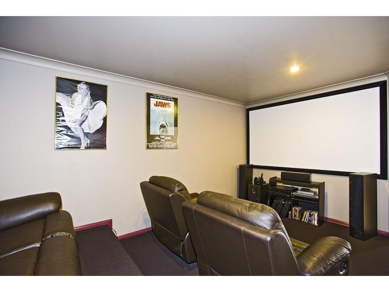 24 Oakmont Avenue, Medowie NSW 2318