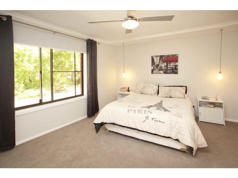 8 Karwin Road, Medowie NSW 2318