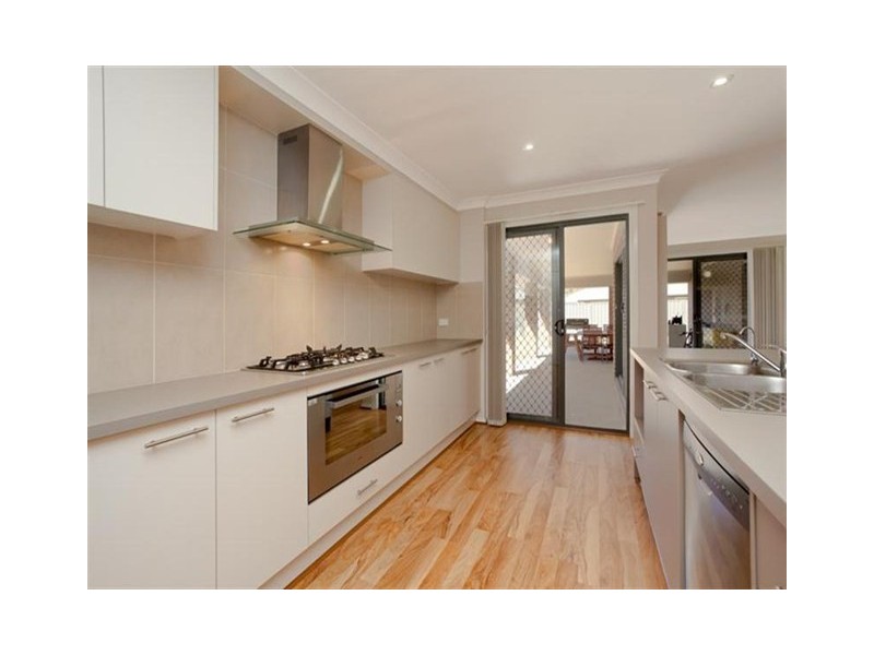 9 Midden Road, Fern Bay NSW 2295