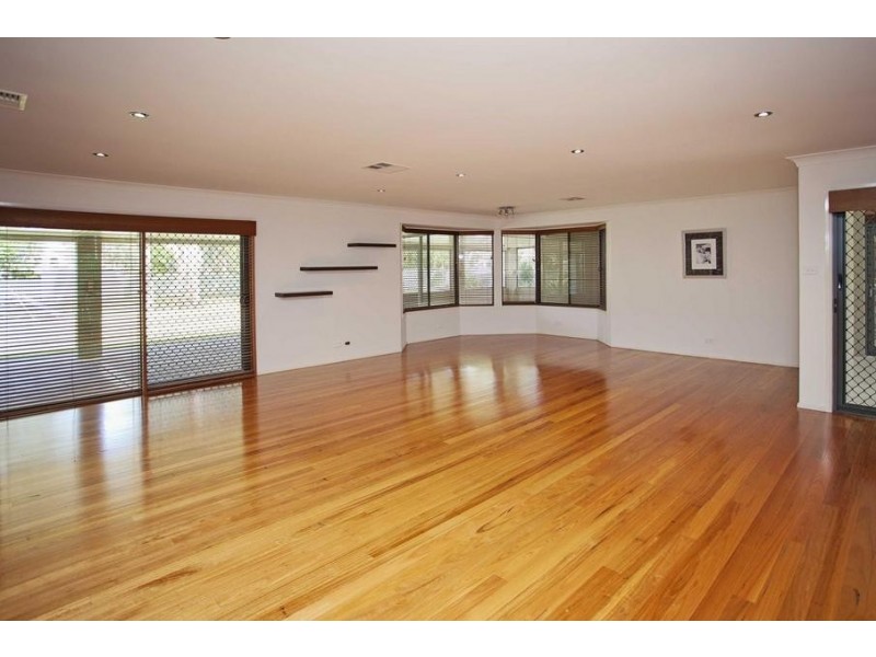 12 Tahlee Place, Medowie NSW 2318