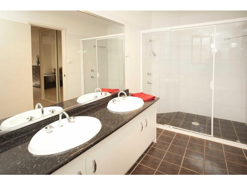 12 Tahlee Place, Medowie NSW 2318