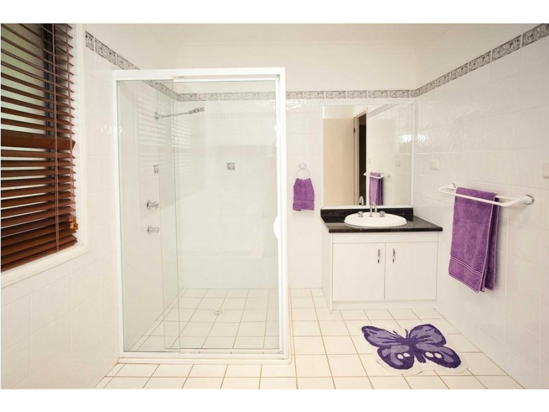 12 Tahlee Place, Medowie NSW 2318