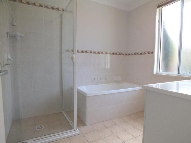52 Tallowood Drive, Medowie NSW 2318