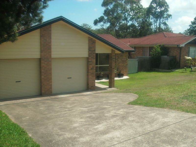 8 Creighton Drive, Medowie NSW 2318