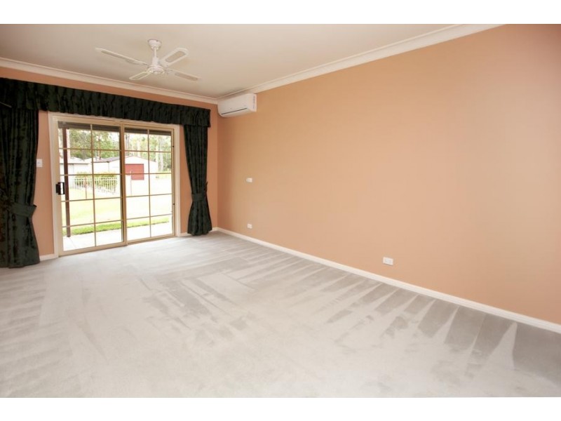 16 Settlers Close, Medowie NSW 2318