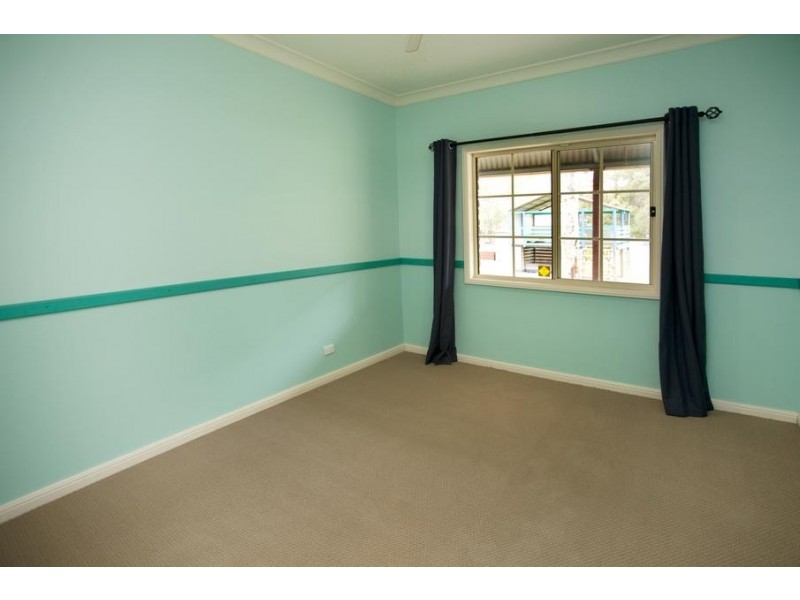 16 Settlers Close, Medowie NSW 2318