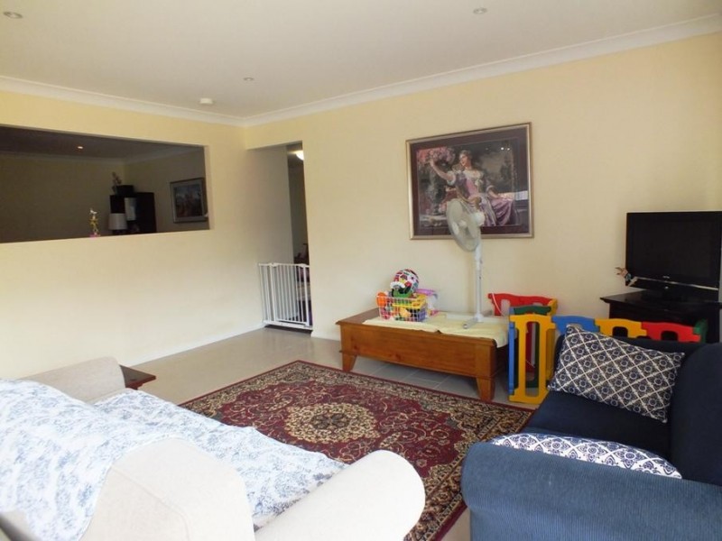 99 Sunningdale Circuit, Medowie NSW 2318