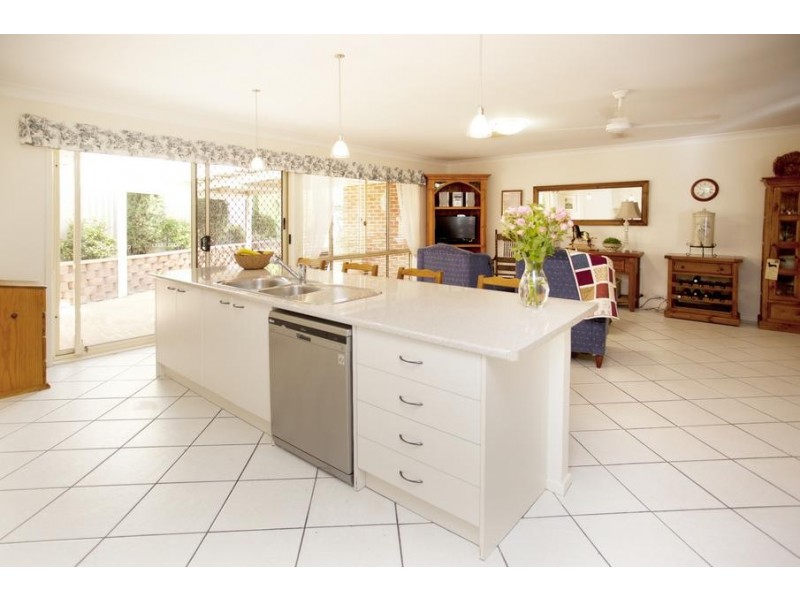 16 Dangar Circuit, Medowie NSW 2318