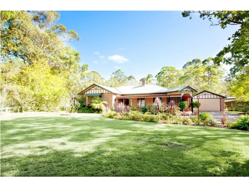 12 Griffiths Avenue, Medowie NSW 2318