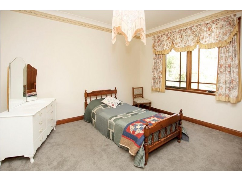 12 Griffiths Avenue, Medowie NSW 2318