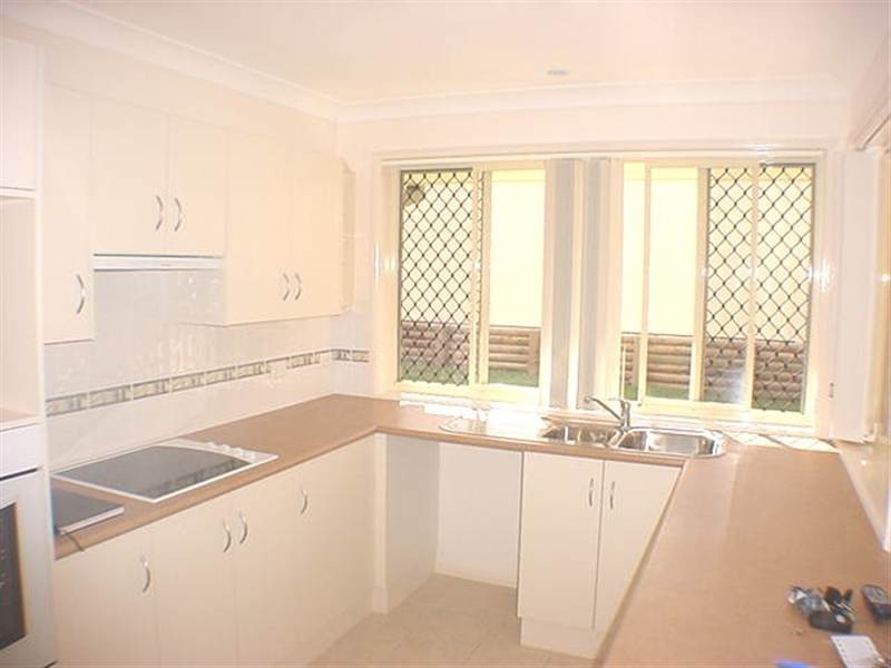 6 Flinders Close, Medowie NSW 2318