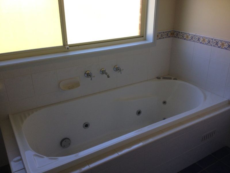 11 Barton Close, Medowie NSW 2318