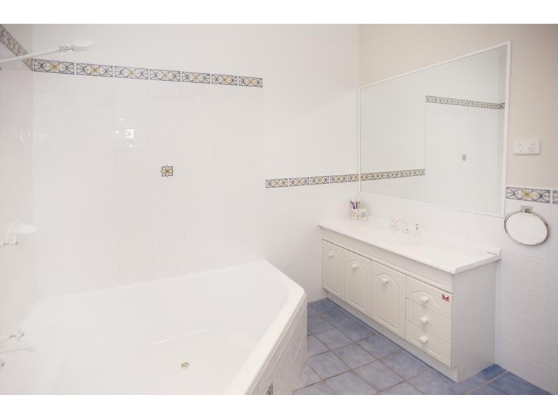 1 Woodlands Way, Medowie NSW 2318