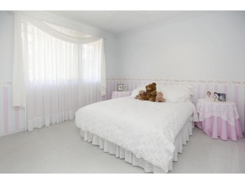 16 Federation Drive, Medowie NSW 2318