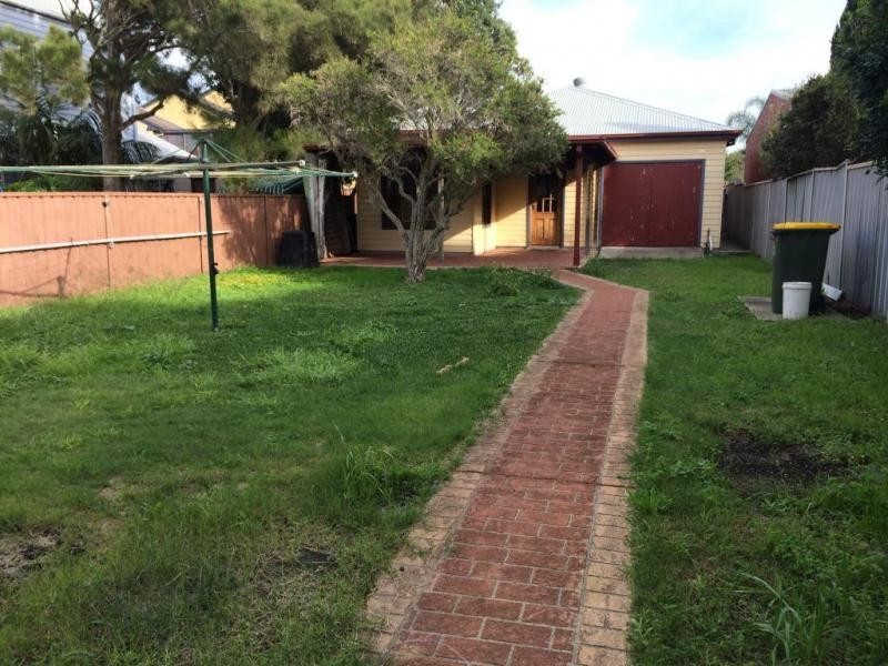 119 Mitchell Street, Stockton NSW 2295